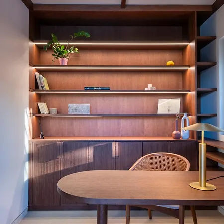 Amphitheatro Boutique * Κατομέρι