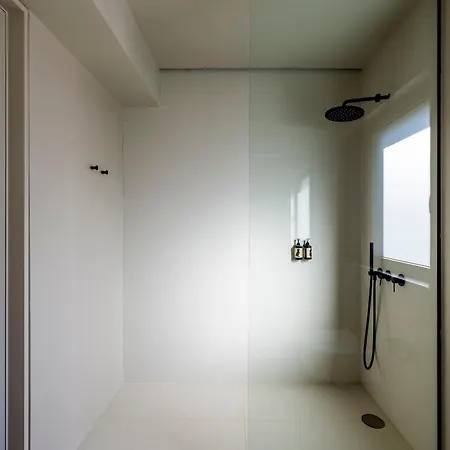 Amphitheatro Boutique Κατομέρι