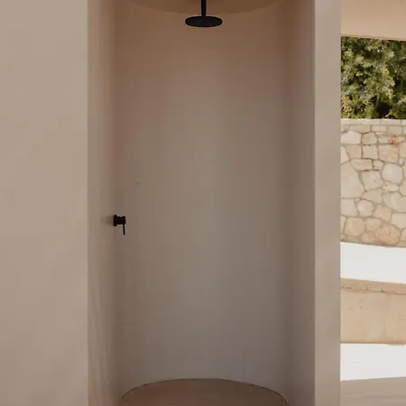Amphitheatro Boutique Ξενοδοχείο *
